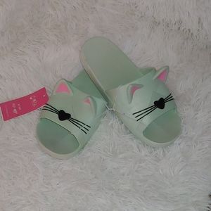 Kitten Slides Size 6